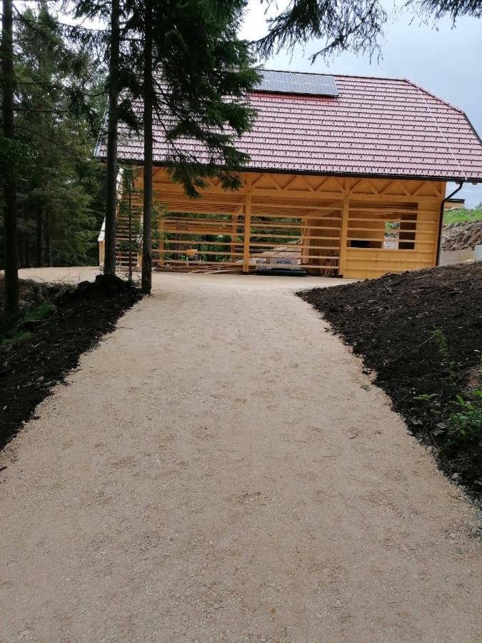 Kamp Beli Gaber Otel Stari Trg pri Lozu Dış mekan fotoğraf