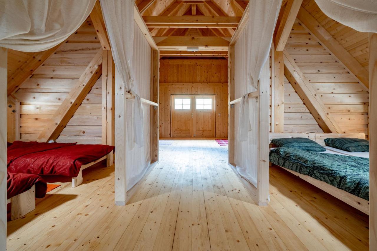 Kamp Beli Gaber Otel Stari Trg pri Lozu Dış mekan fotoğraf