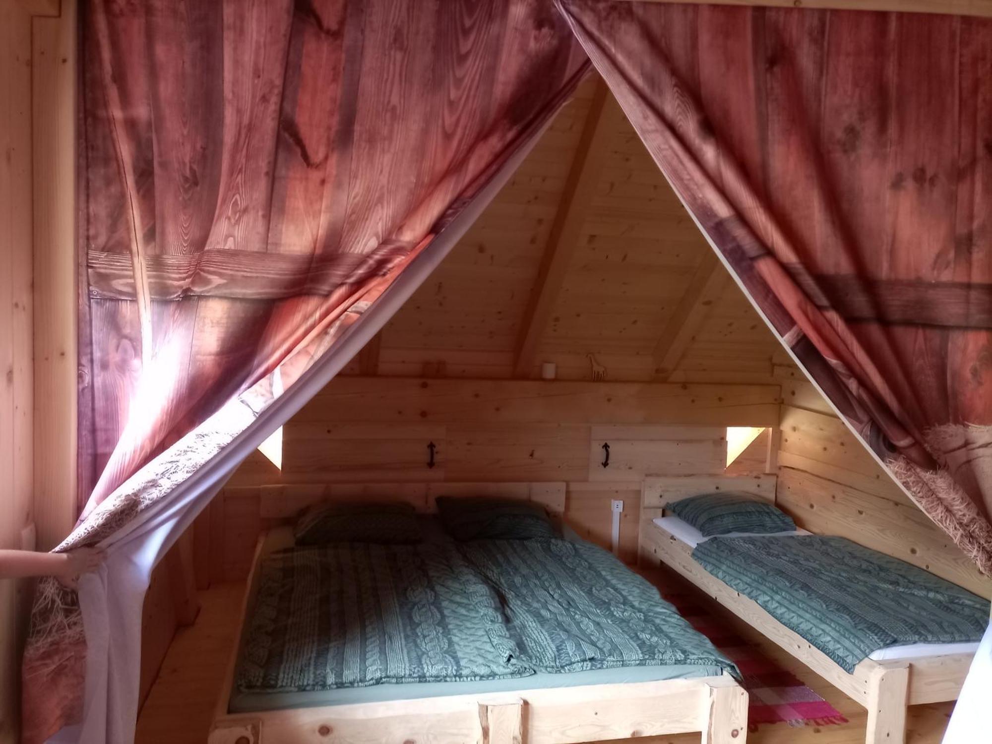 Kamp Beli Gaber Otel Stari Trg pri Lozu Dış mekan fotoğraf